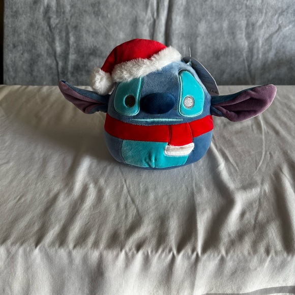 SQUISHMALLOW DISNEY’S LILO & STITCH SANTA CLAUS STITCH SZ 6.5” - Picture 12 of 15